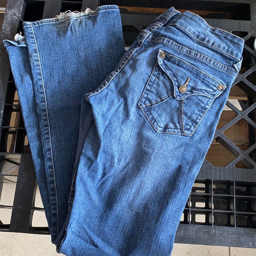 Delia’s blue jeans